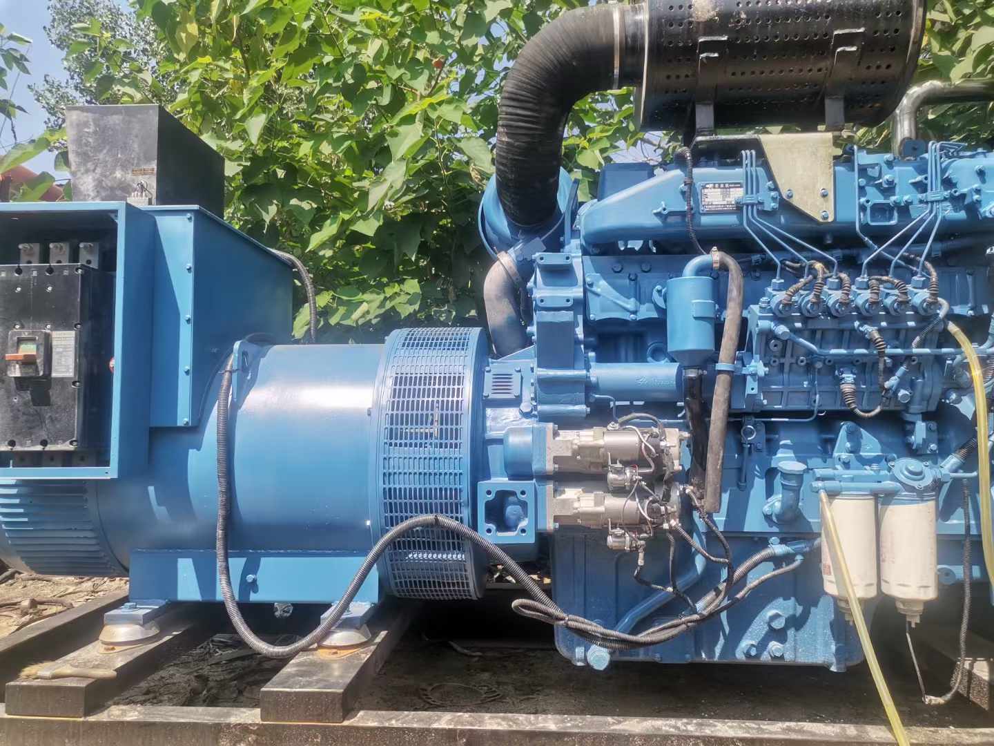 田阳详细说明降低 800kW 柴油发电机输出电流波动的方法