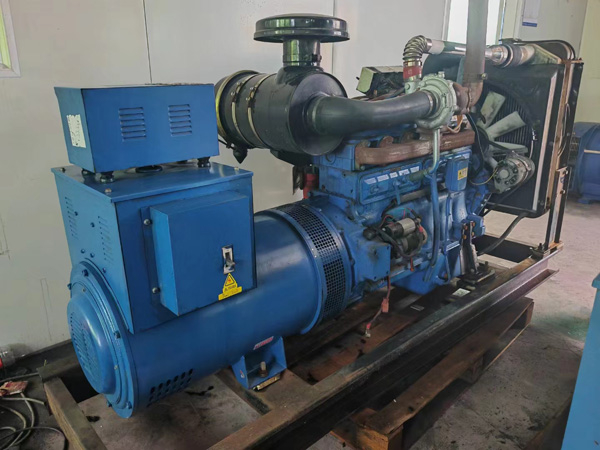 田阳100kW柴油发电机组使用多级机油有哪些优缺点？